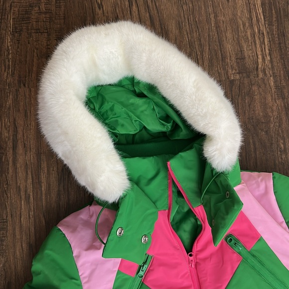 PRETTYLITTLETHING SKI Green And White Faux Fur Hooded Belted Jacket - size 8 - Picture 10 of 12